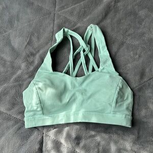 Lululemon teal sports bra